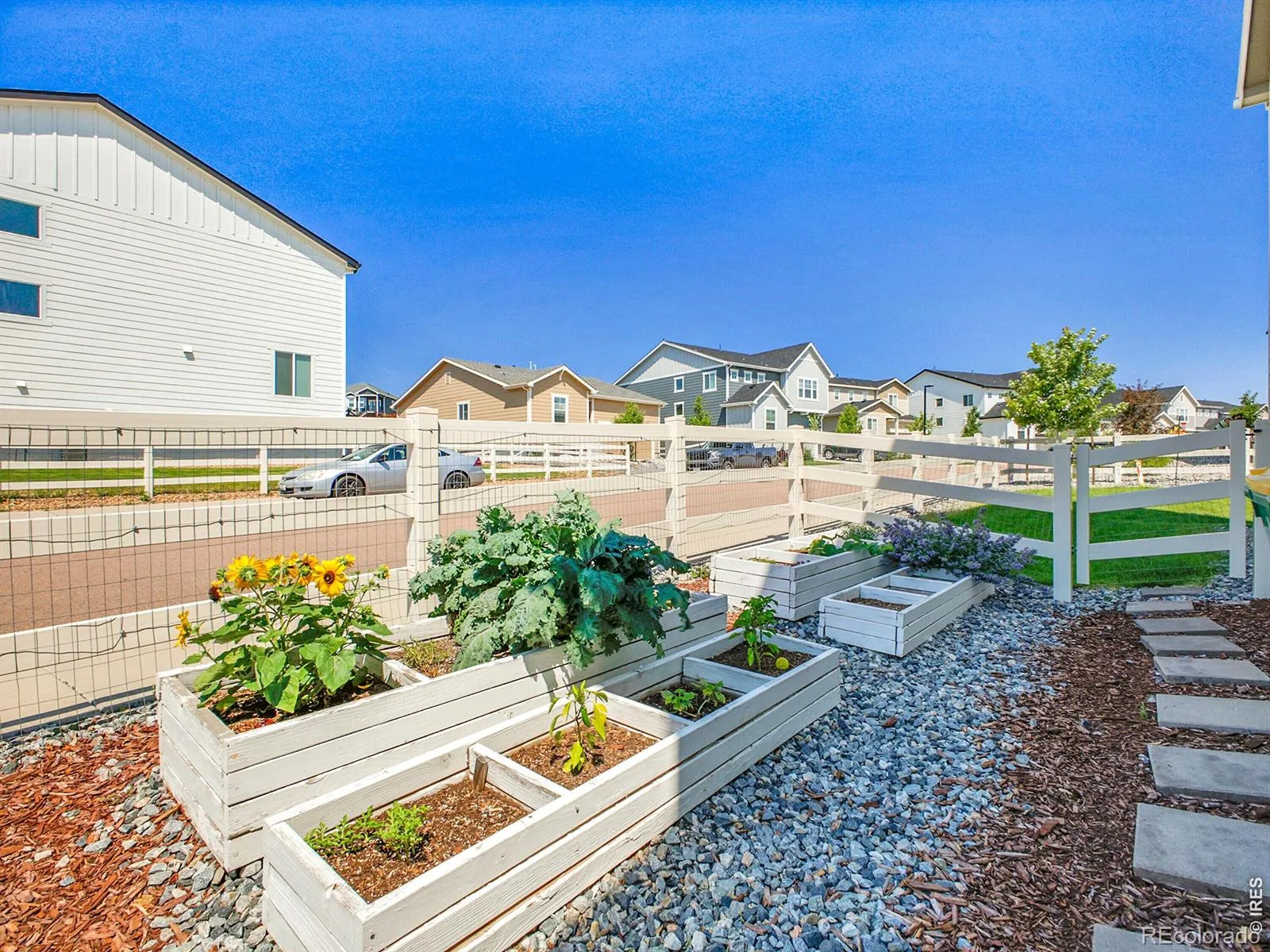 2545 Villageview Lane Castle Rock CO 80104 | MLS #RECIR1066392 08132026190712 1600 26