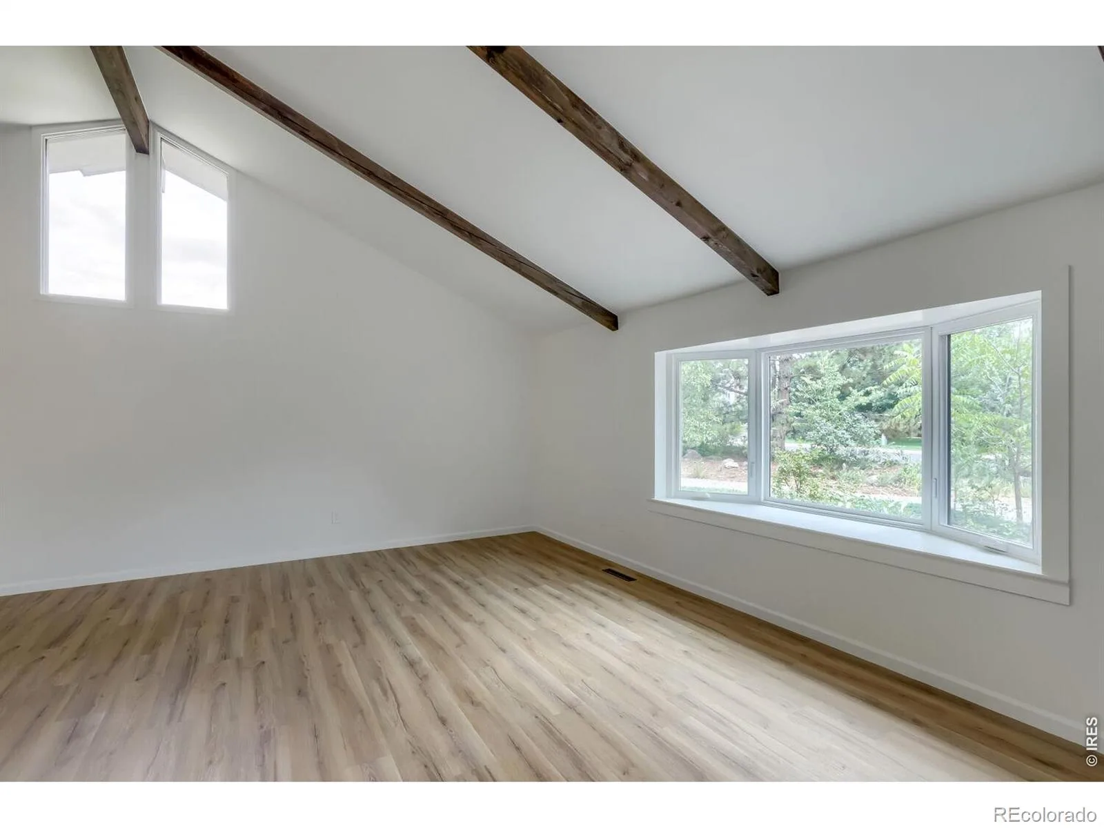 2305 Lake Park Drive Longmont CO 80503 | MLS #RECIR1066454 08142026023421 1600 11
