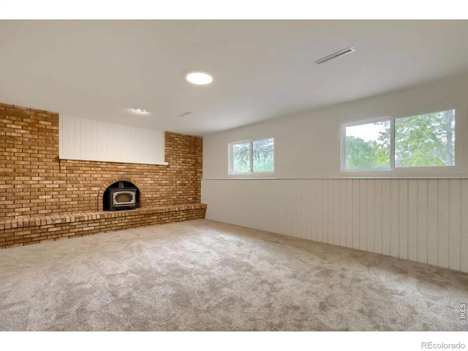 2305 Lake Park Drive Longmont CO 80503 | MLS #RECIR1066454 08142026023421 1600 16