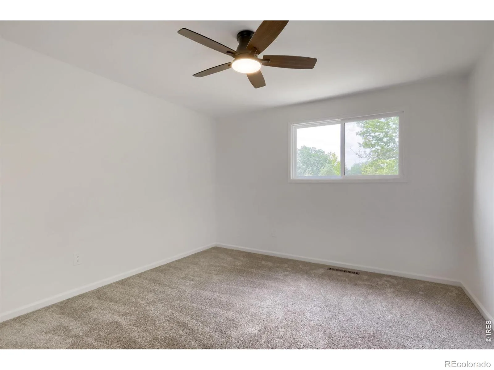 2305 Lake Park Drive Longmont CO 80503 | MLS #RECIR1066454 08142026023421 1600 26