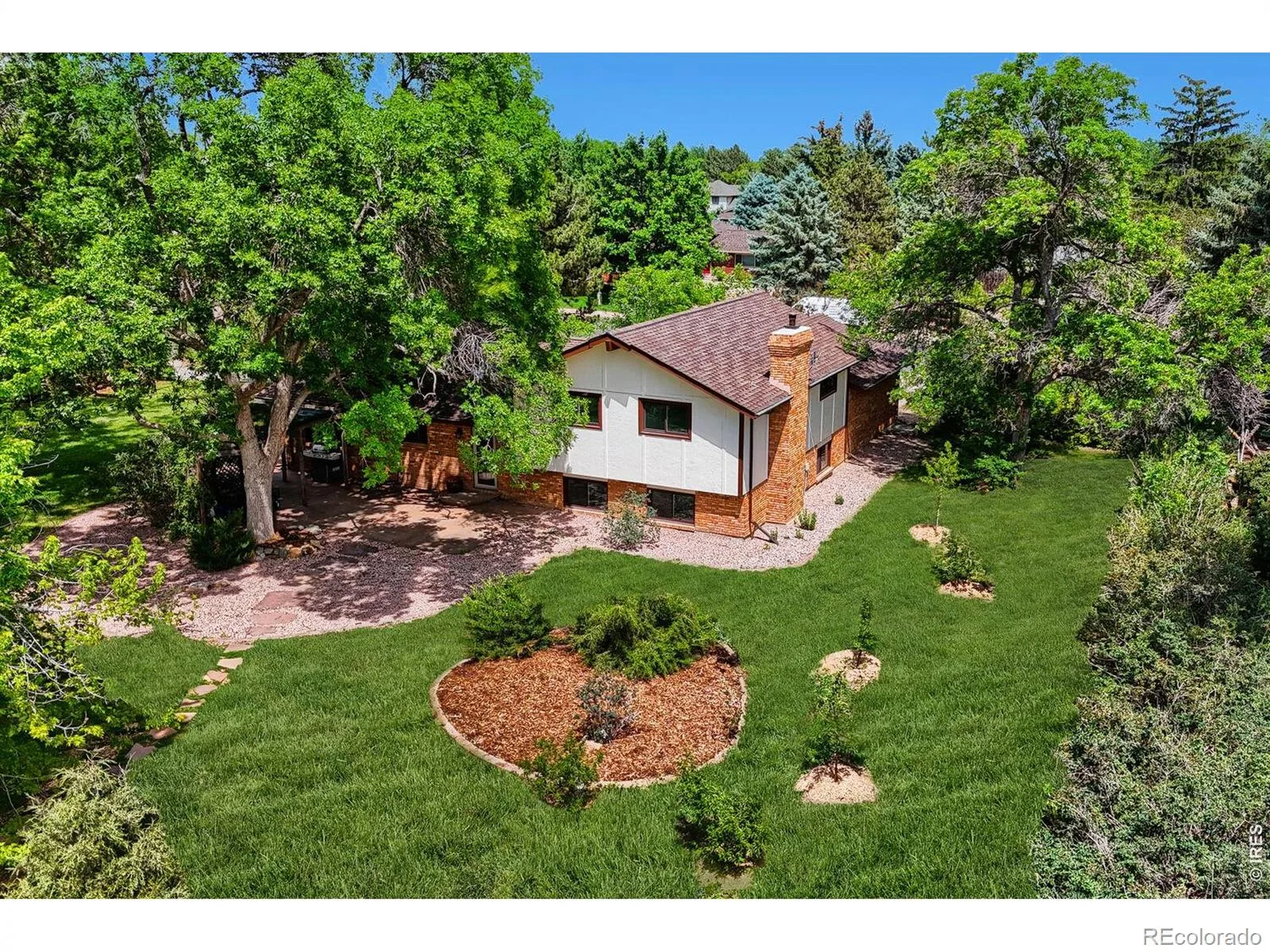2305 Lake Park Drive Longmont CO 80503 | MLS #RECIR1066454 08142026023421 1600 31