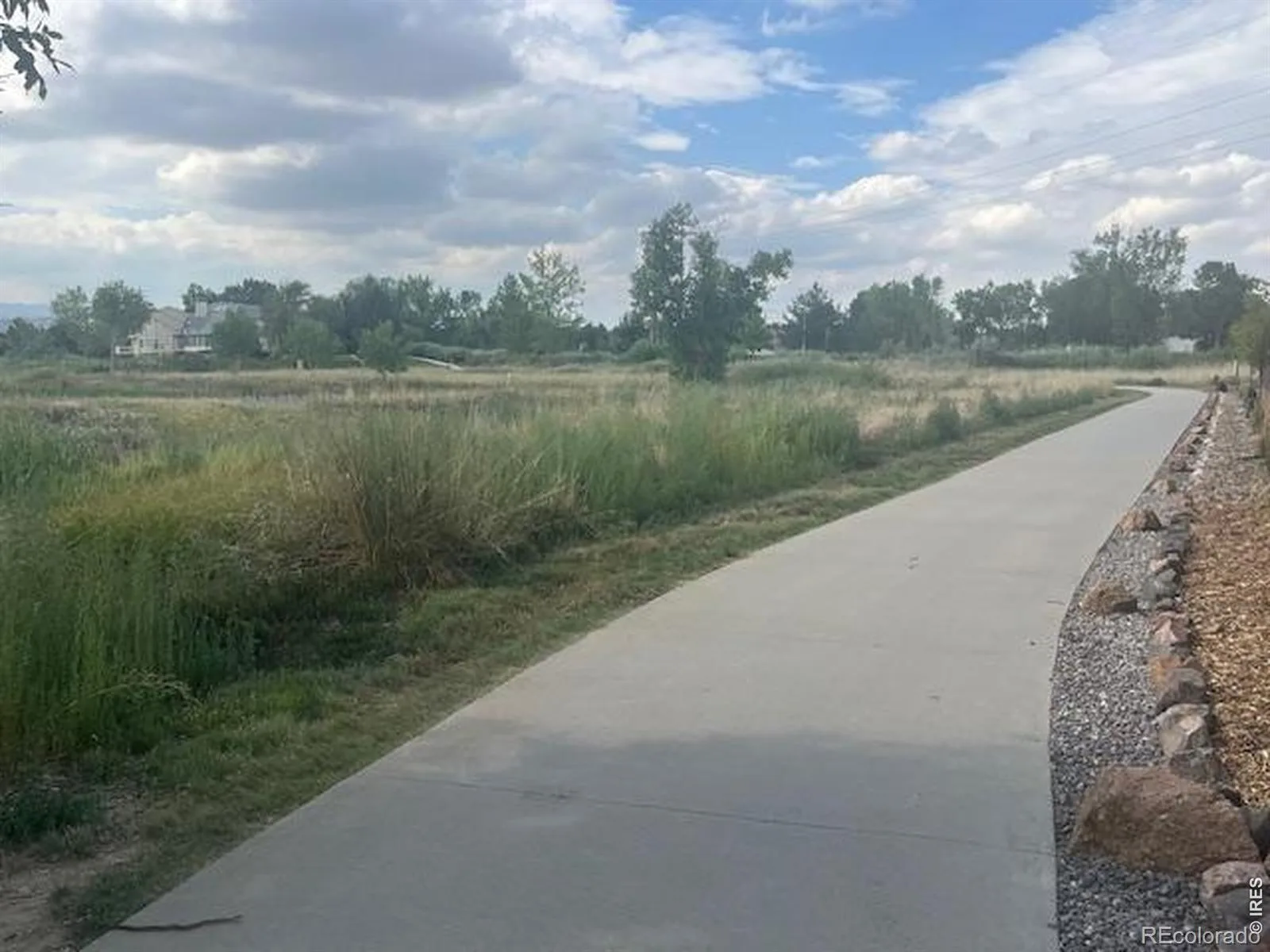 2305 Lake Park Drive Longmont CO 80503 | MLS #RECIR1066454 08142026023421 1600 40
