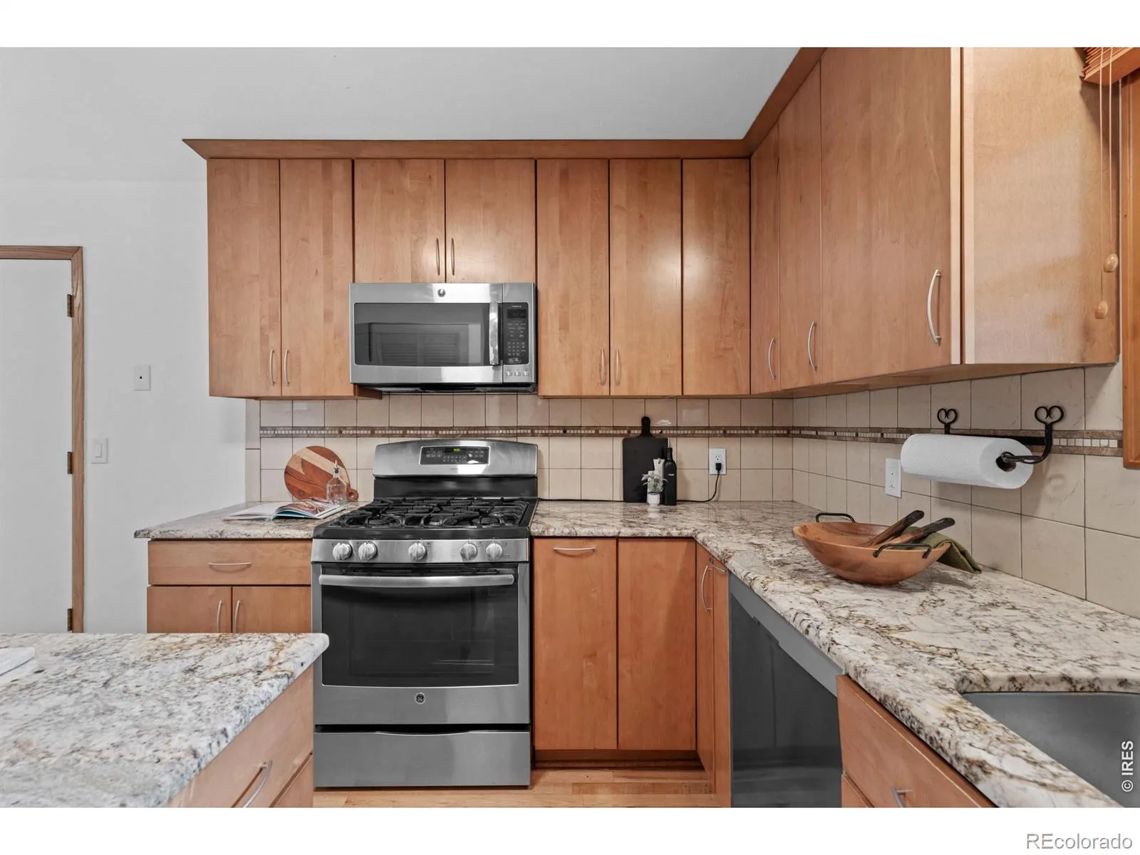 1685 Geneva Circle Longmont CO 80503 | MLS #RECIR1066475 08142026154121 1600 8