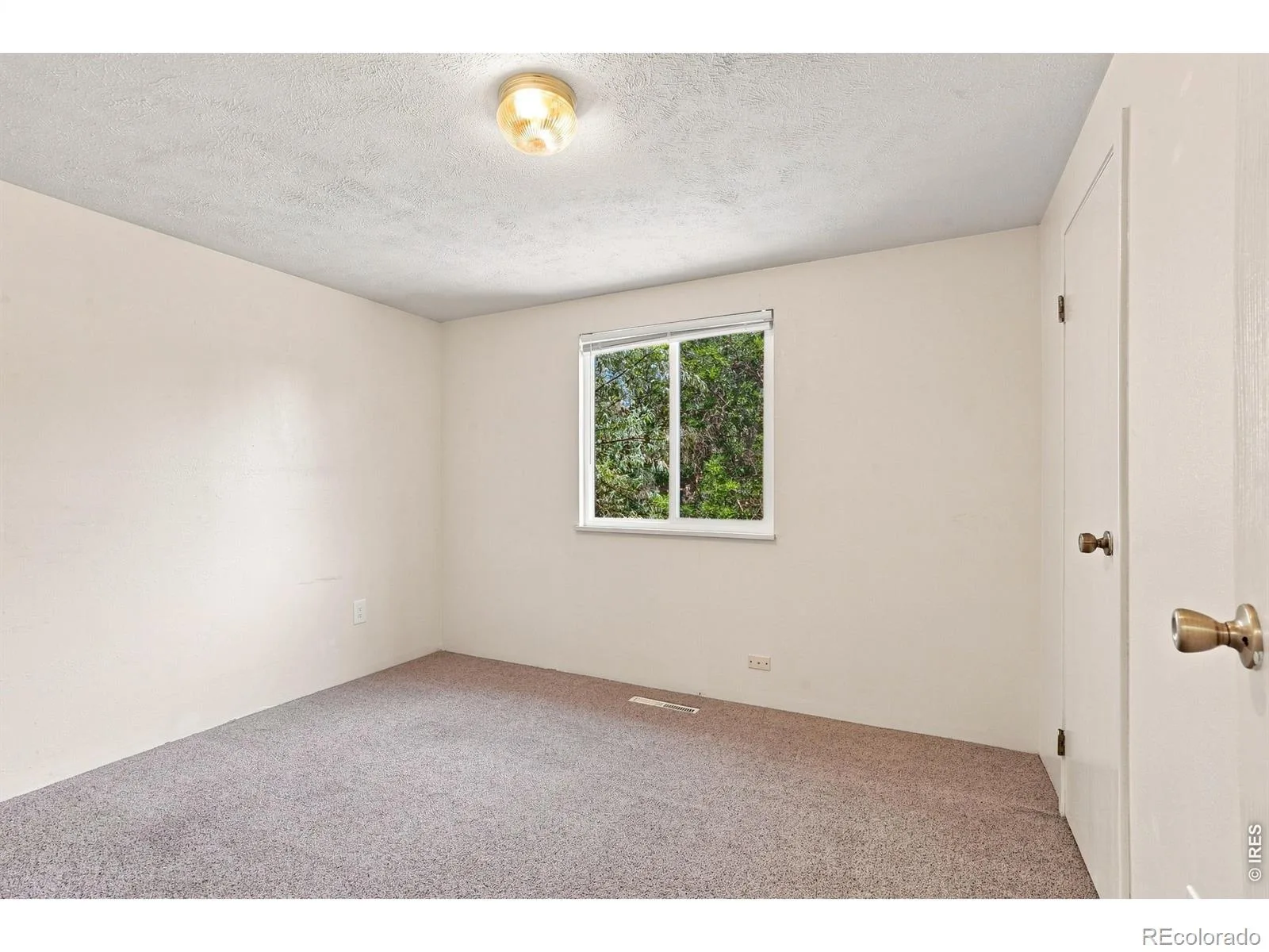 942 Granite Court Longmont CO 80504 | MLS #RECIR1066608 08192026163741 1600 24