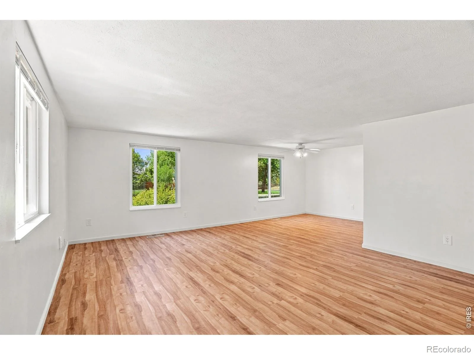 942 Granite Court Longmont CO 80504 | MLS #RECIR1066608 08192026163741 1600 4