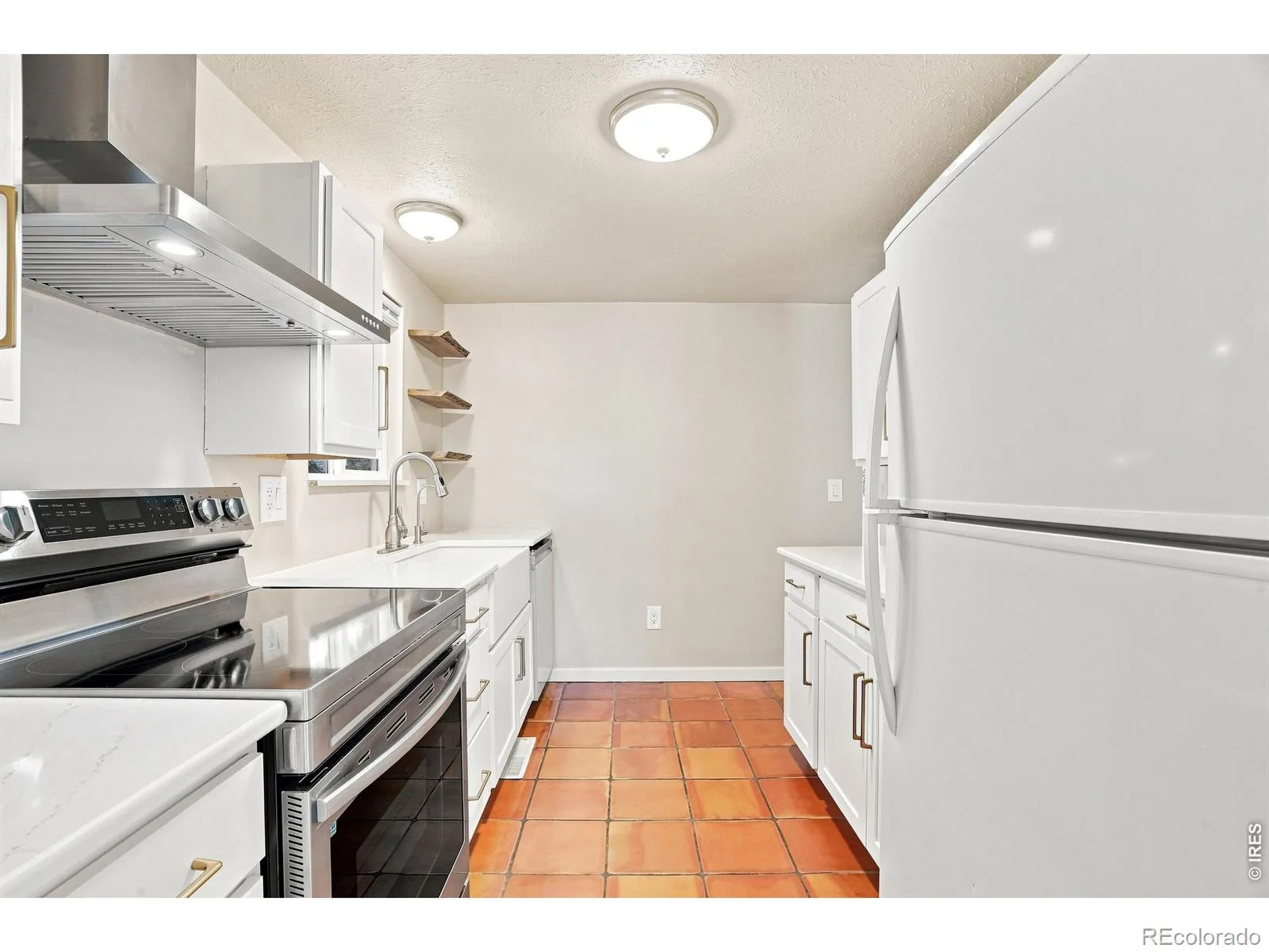 942 Granite Court Longmont CO 80504 | MLS #RECIR1066608 08192026163741 1600 8