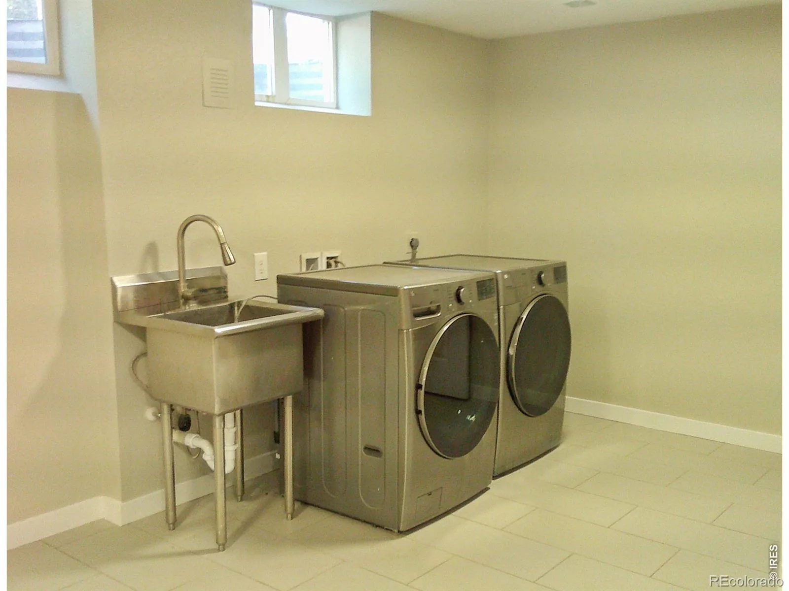 1370 S Eaton Court Lakewood CO 80232 | MLS #RECIR1066645 08172026215528 1600 19