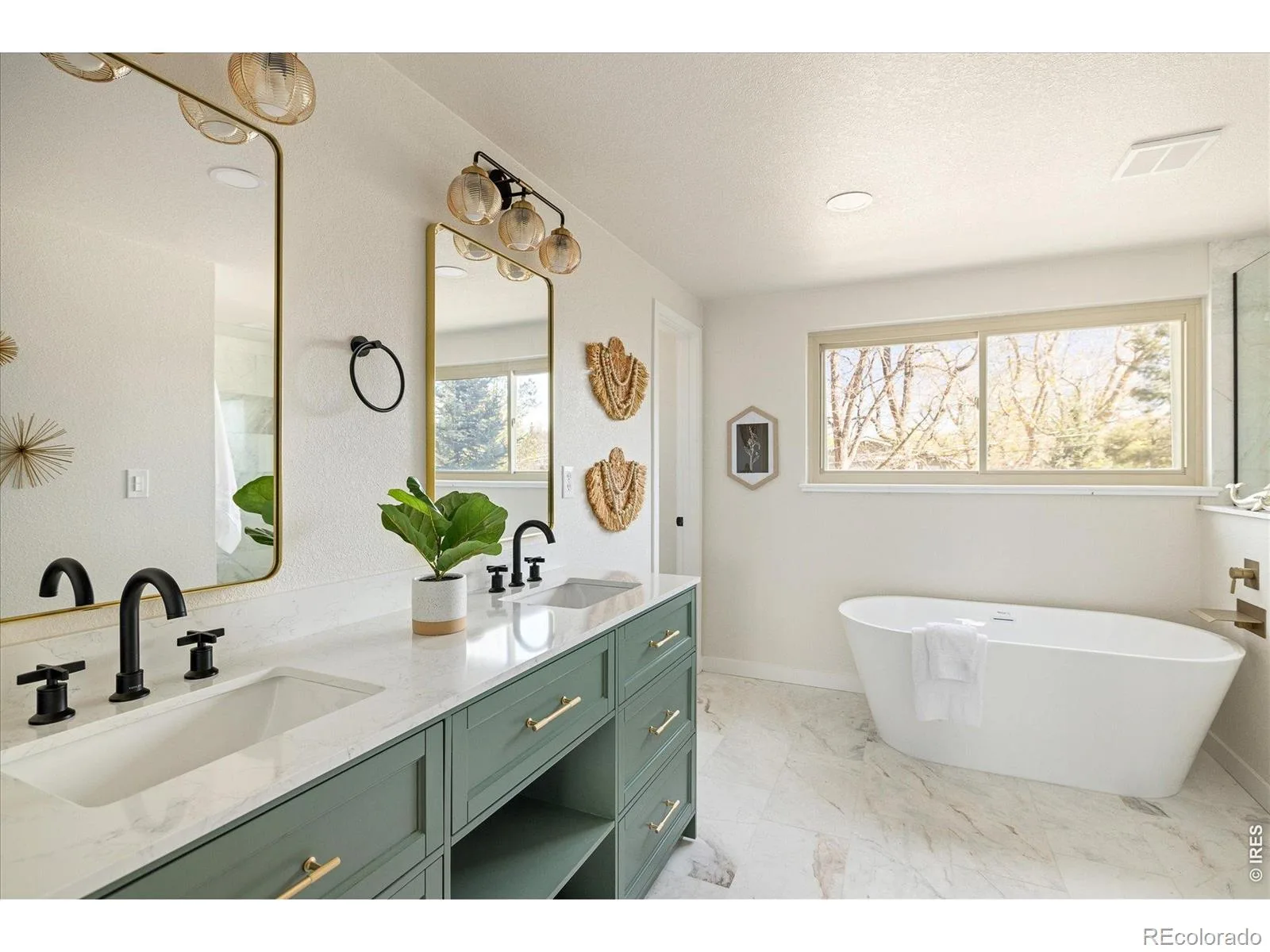 11820 W 30th Place Lakewood CO 80215 | MLS #RECIR1066667 08182026155438 1600 13