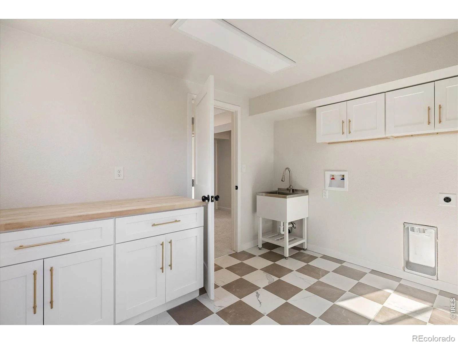 11820 W 30th Place Lakewood CO 80215 | MLS #RECIR1066667 08182026155438 1600 25
