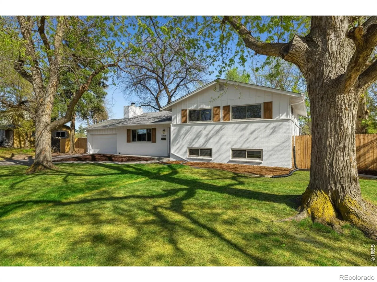 11820 W 30th Place Lakewood CO 80215 | MLS #RECIR1066667 08182026155438 1600 32