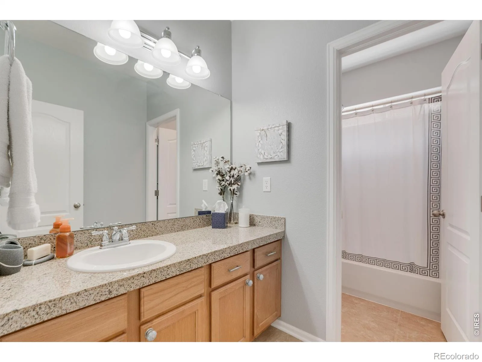 611 Mathews Way Erie CO 80516 | MLS #RECIR1066681 08182026185038 1600 4