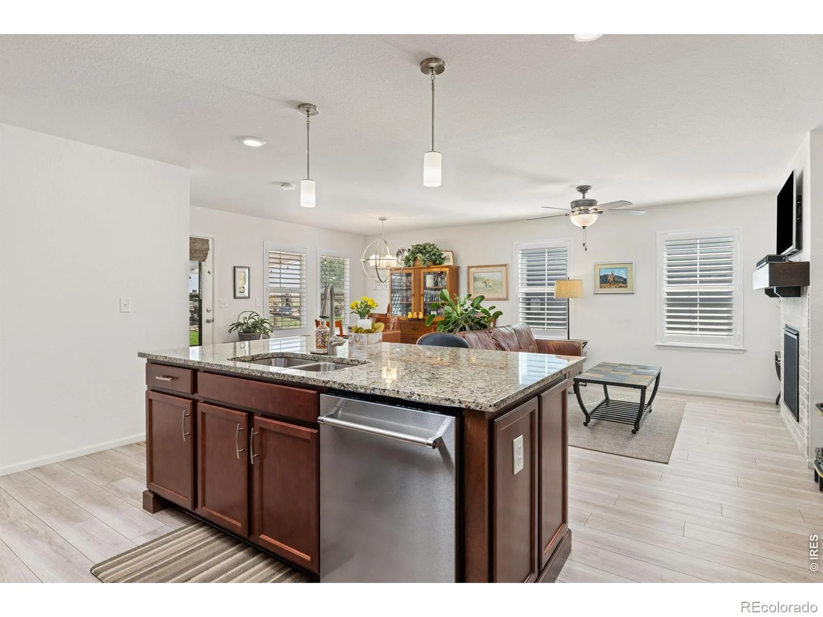 4633 N Bend Way Firestone CO 80504 | MLS #RECIR1066699 08202026162017 1600 10