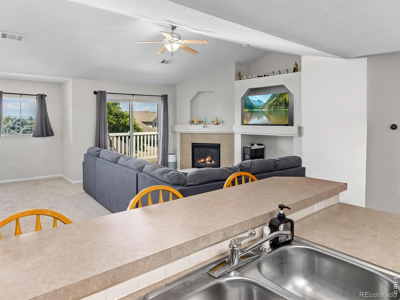 10818 Cimarron Street #206 Firestone CO 80504 | MLS #RECIR1066715 08192026005931 1600 22