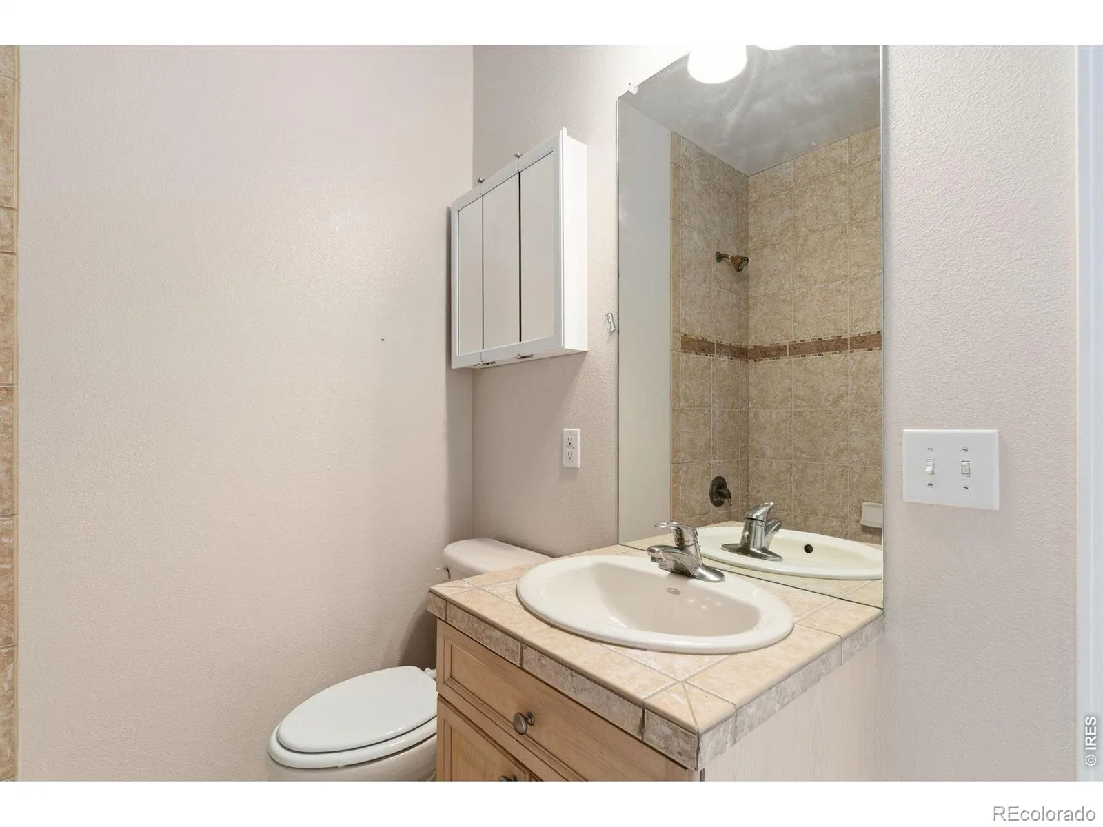 3155 E 104th Avenue #5B Thornton CO 80233 | MLS #RECIR1066763 08252026221727 1600 12