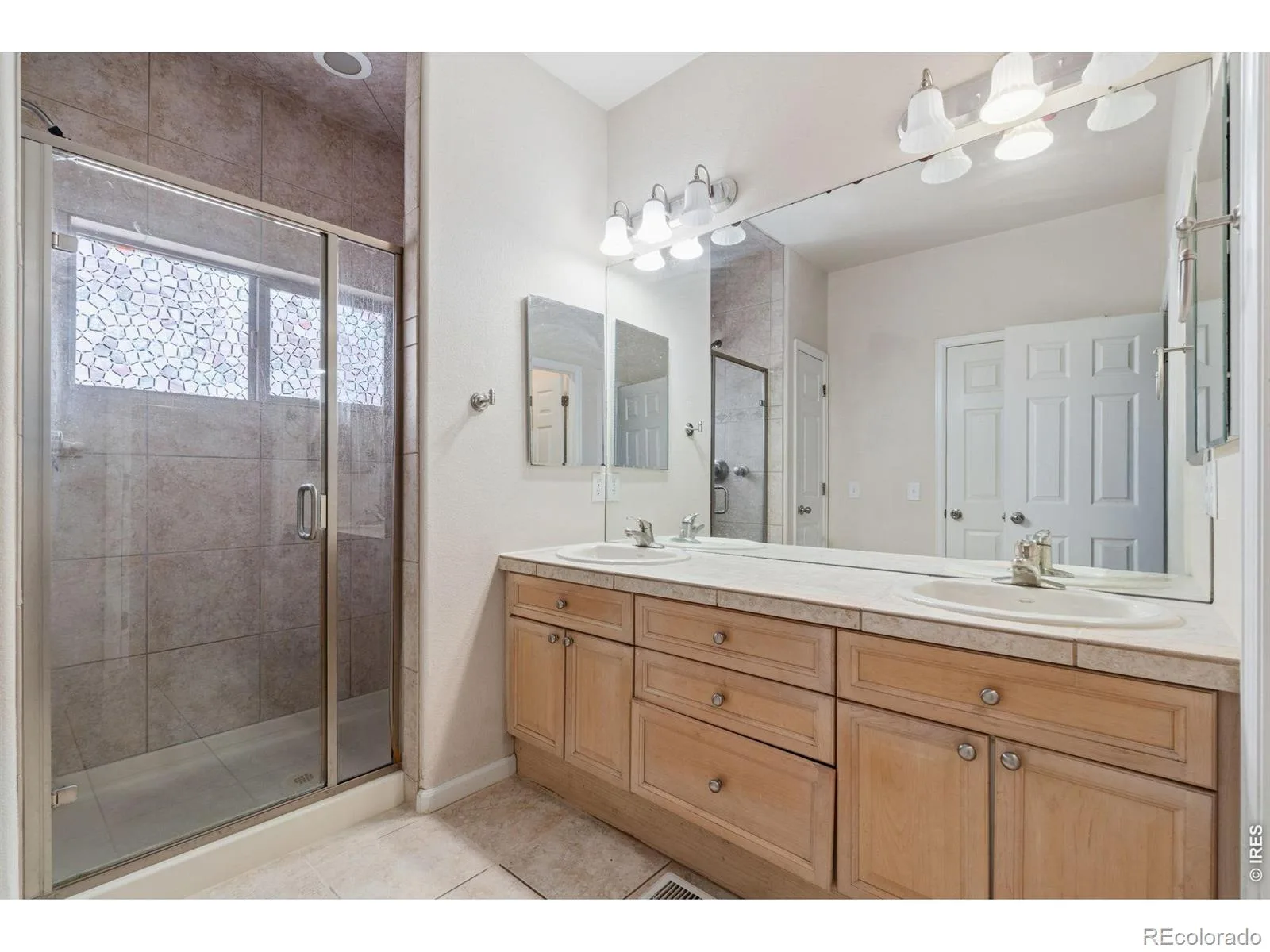 3155 E 104th Avenue #5B Thornton CO 80233 | MLS #RECIR1066763 08252026221727 1600 8