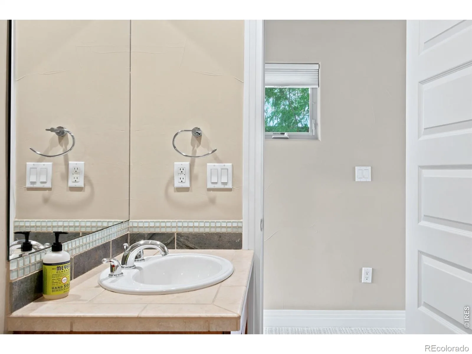 2018 Osceola Street Denver CO 80212 | MLS #RECIR1066766 08192026184751 1600 36