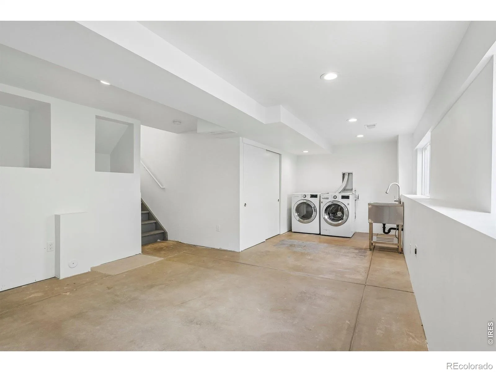 1818 Clover Creek Drive Longmont CO 80503 | MLS #RECIR1066789 08192026210720 1600 31