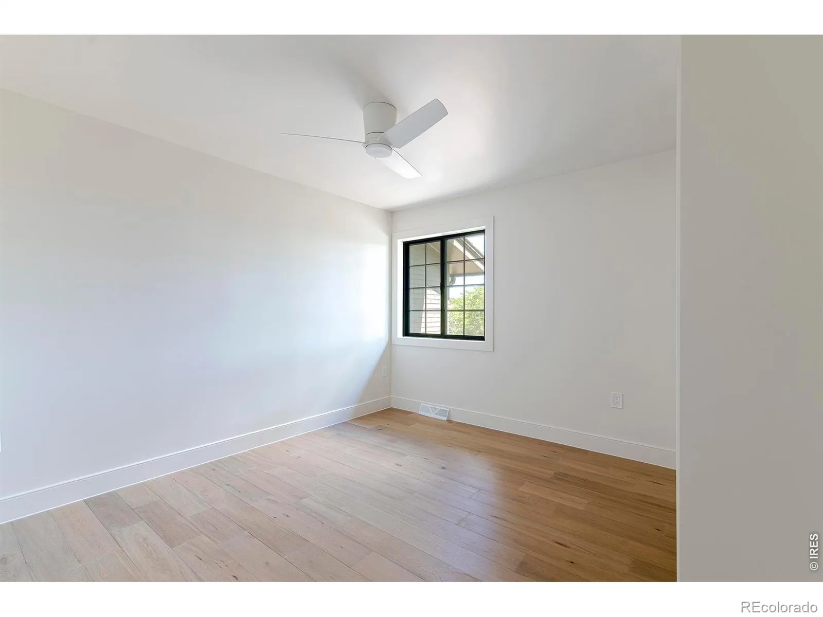 2061 Mt Zion Drive Golden CO 80401 | MLS #RECIR1066812 08202026011731 1600 33