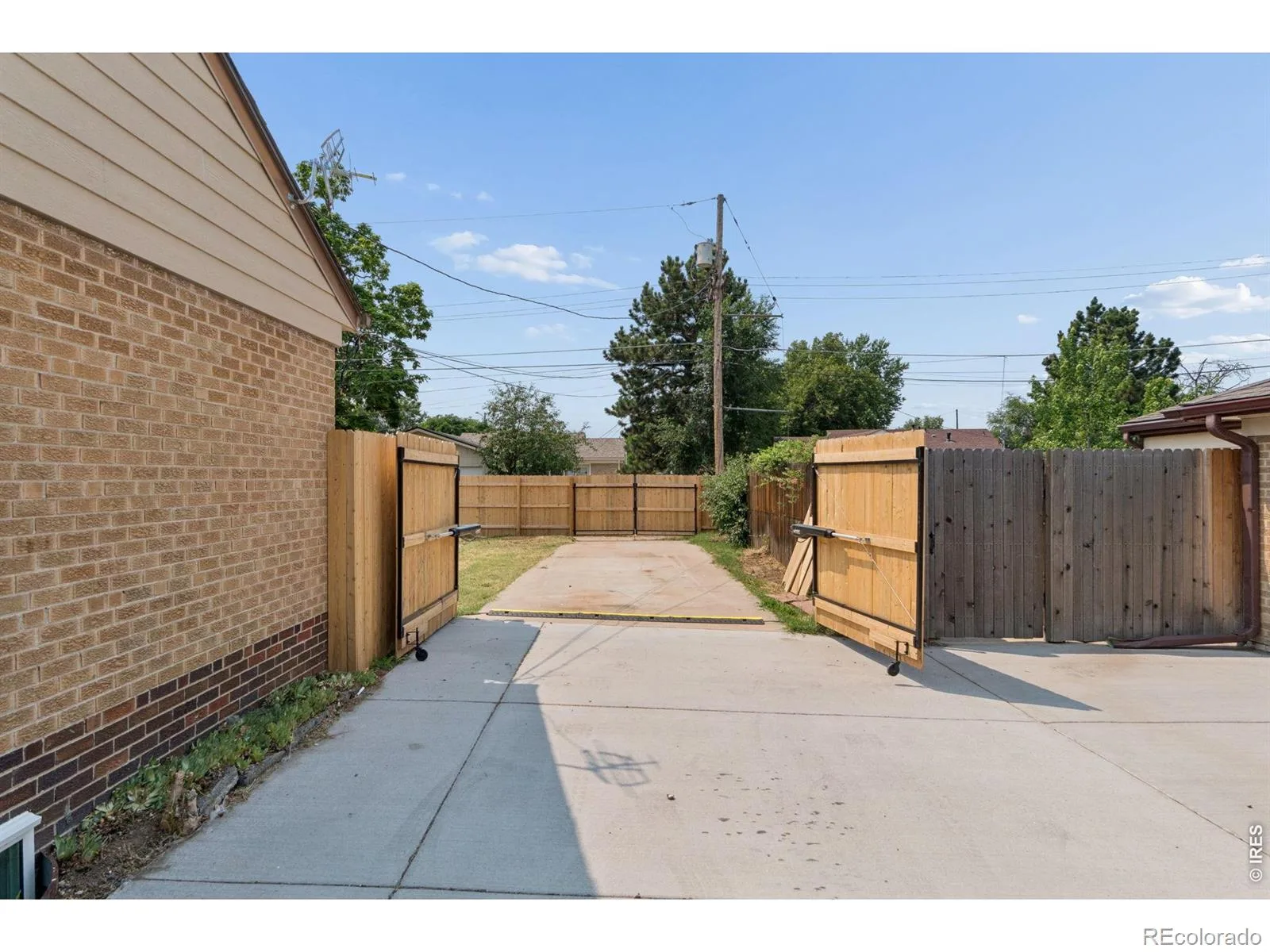 3340 E Martin Luther King Jr Boulevard Denver CO 80205 | MLS #REC3881299 08202026011726 1600 31