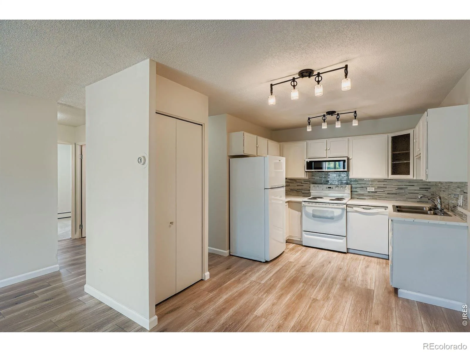 680 S Alton Way #1B #41 Denver CO 80247 | MLS #RECIR1066814 08202026014239 1600 4