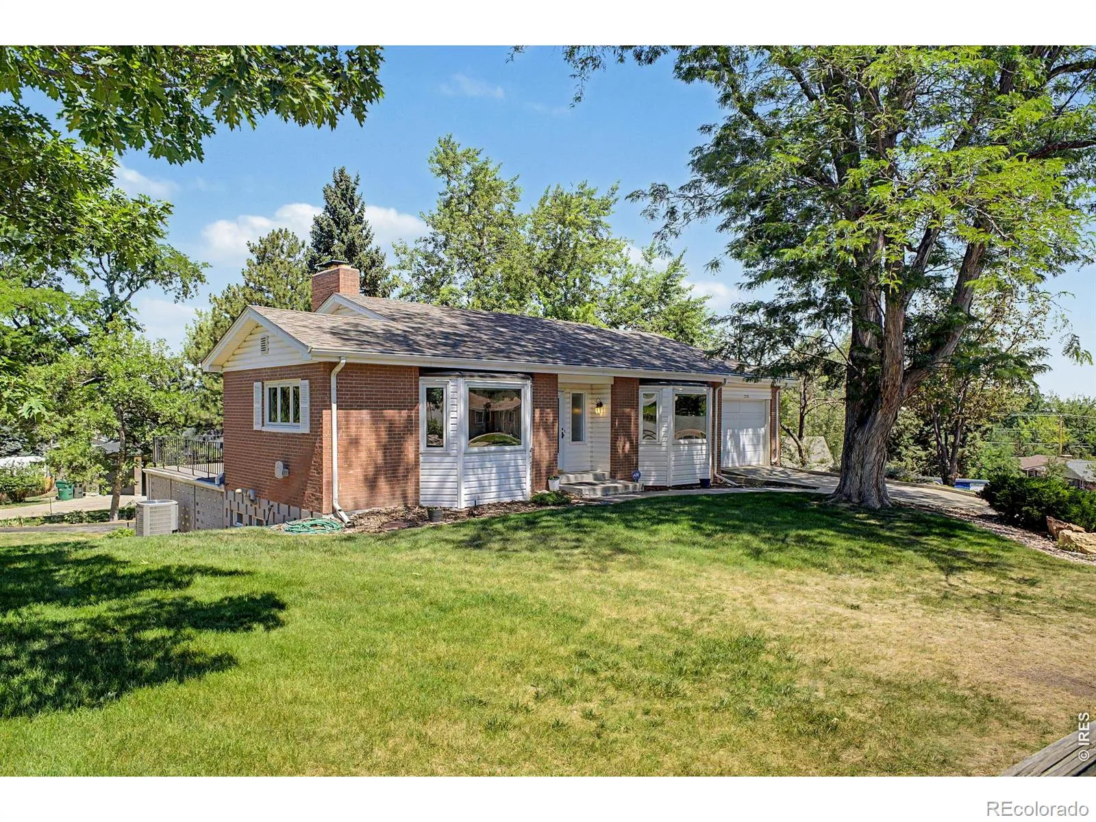 2555 Queen Street Lakewood CO 80215 | MLS #RECIR1066850 08202026180833 1600 1