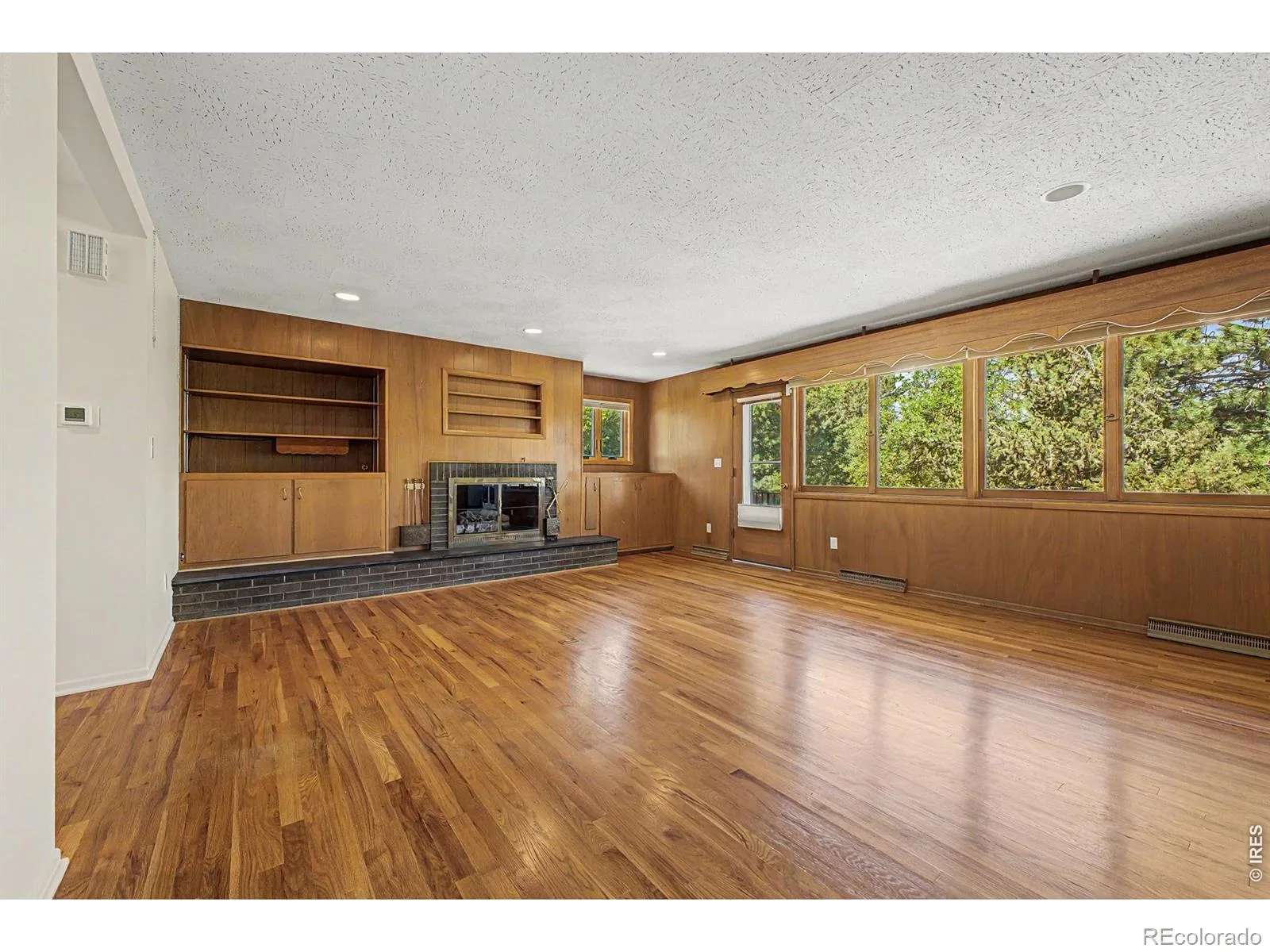 2555 Queen Street Lakewood CO 80215 | MLS #RECIR1066850 08202026180833 1600 13