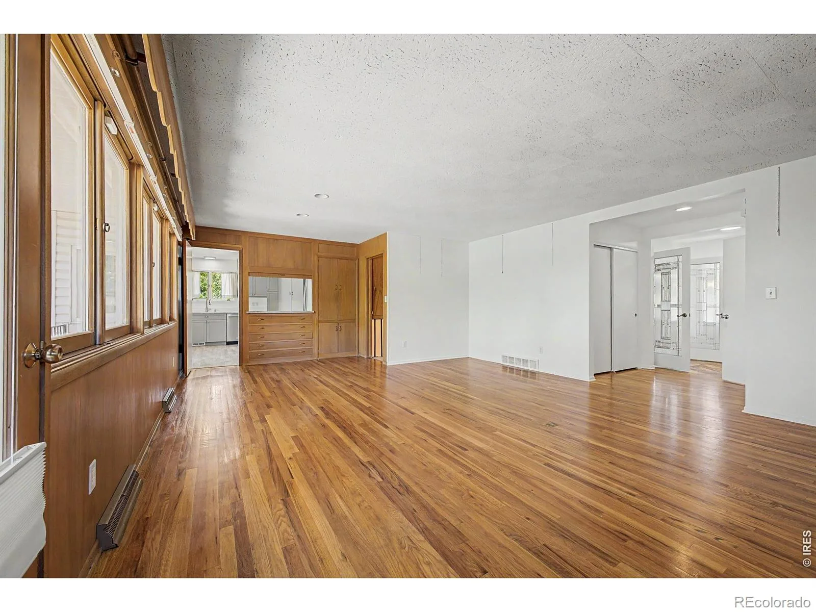 2555 Queen Street Lakewood CO 80215 | MLS #RECIR1066850 08202026180833 1600 14