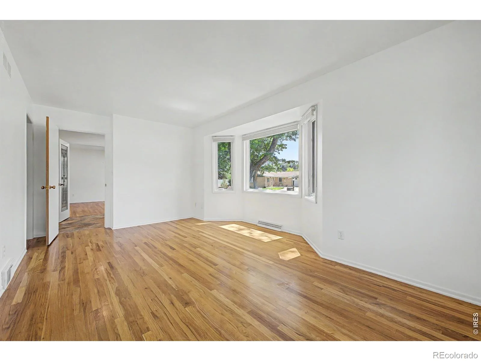 2555 Queen Street Lakewood CO 80215 | MLS #RECIR1066850 08202026180833 1600 20