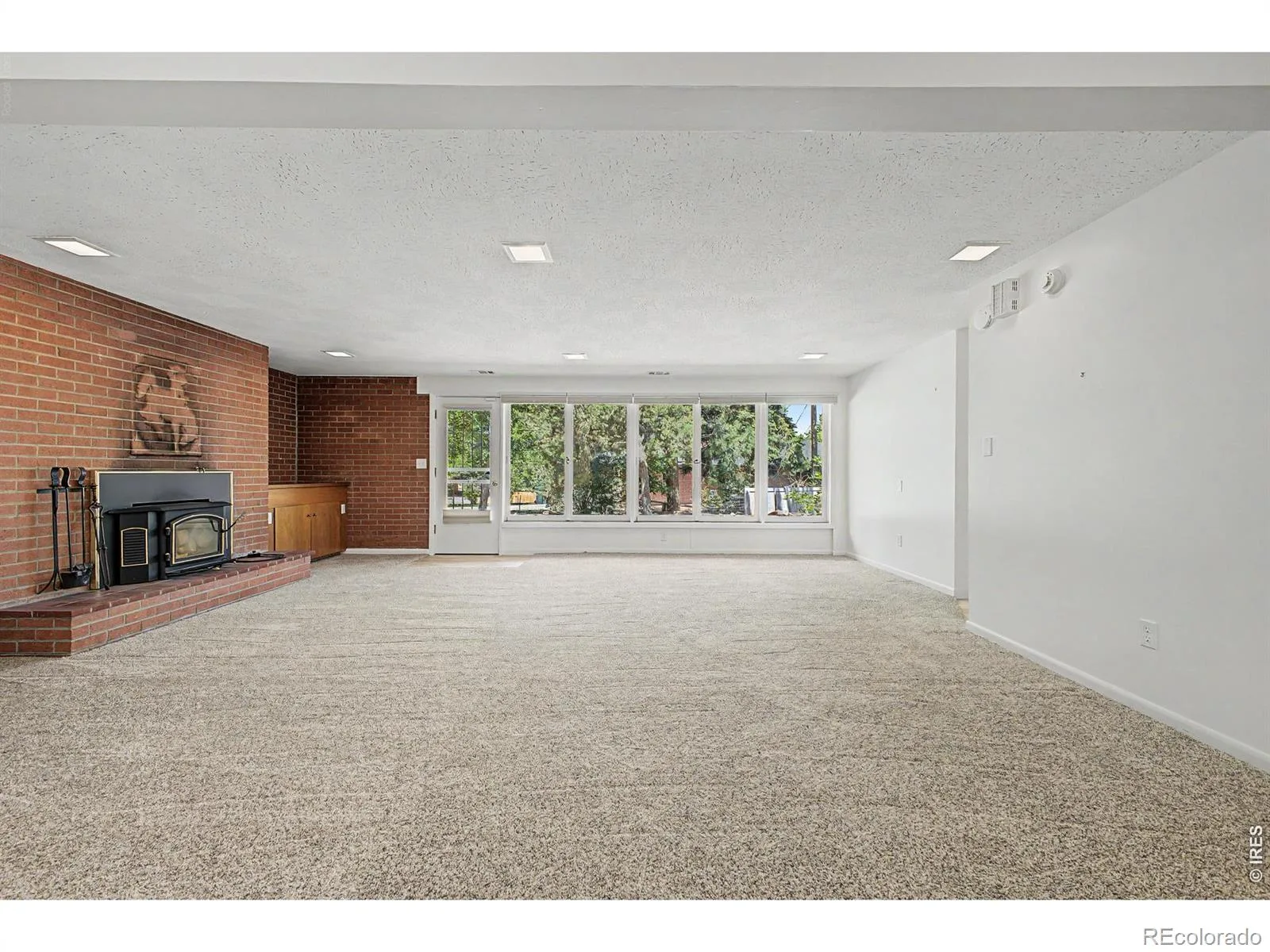 2555 Queen Street Lakewood CO 80215 | MLS #RECIR1066850 08202026180833 1600 25