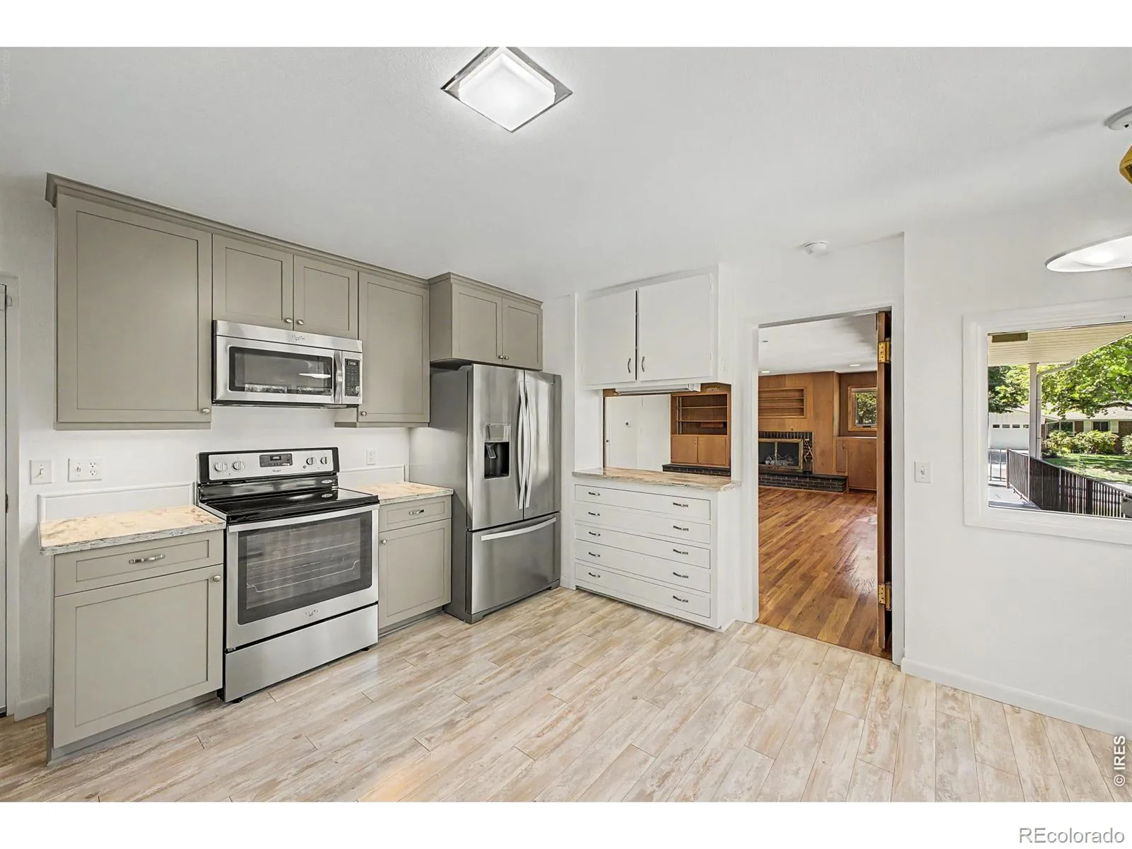 2555 Queen Street Lakewood CO 80215 | MLS #RECIR1066850 08202026180833 1600 6