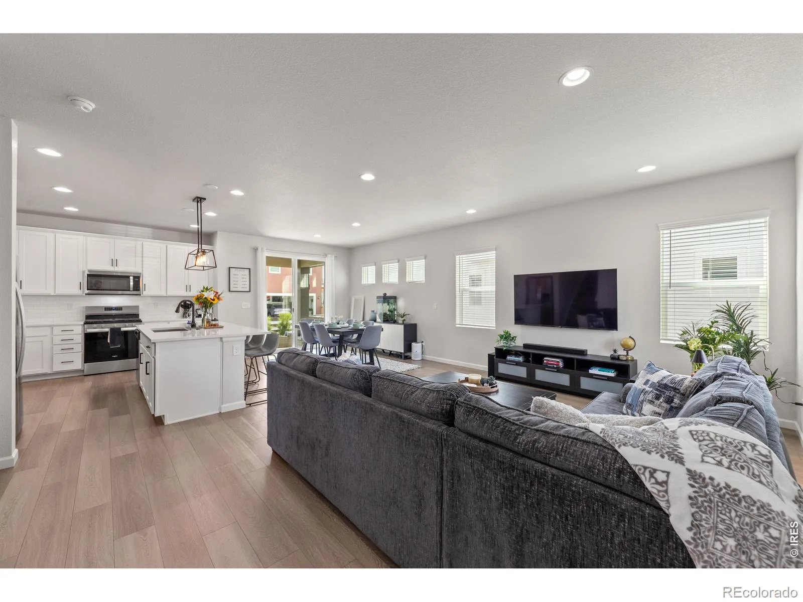 10622 Truckee Street Commerce City CO 80022 | MLS #RECIR1066860 08282026182801 1600 3