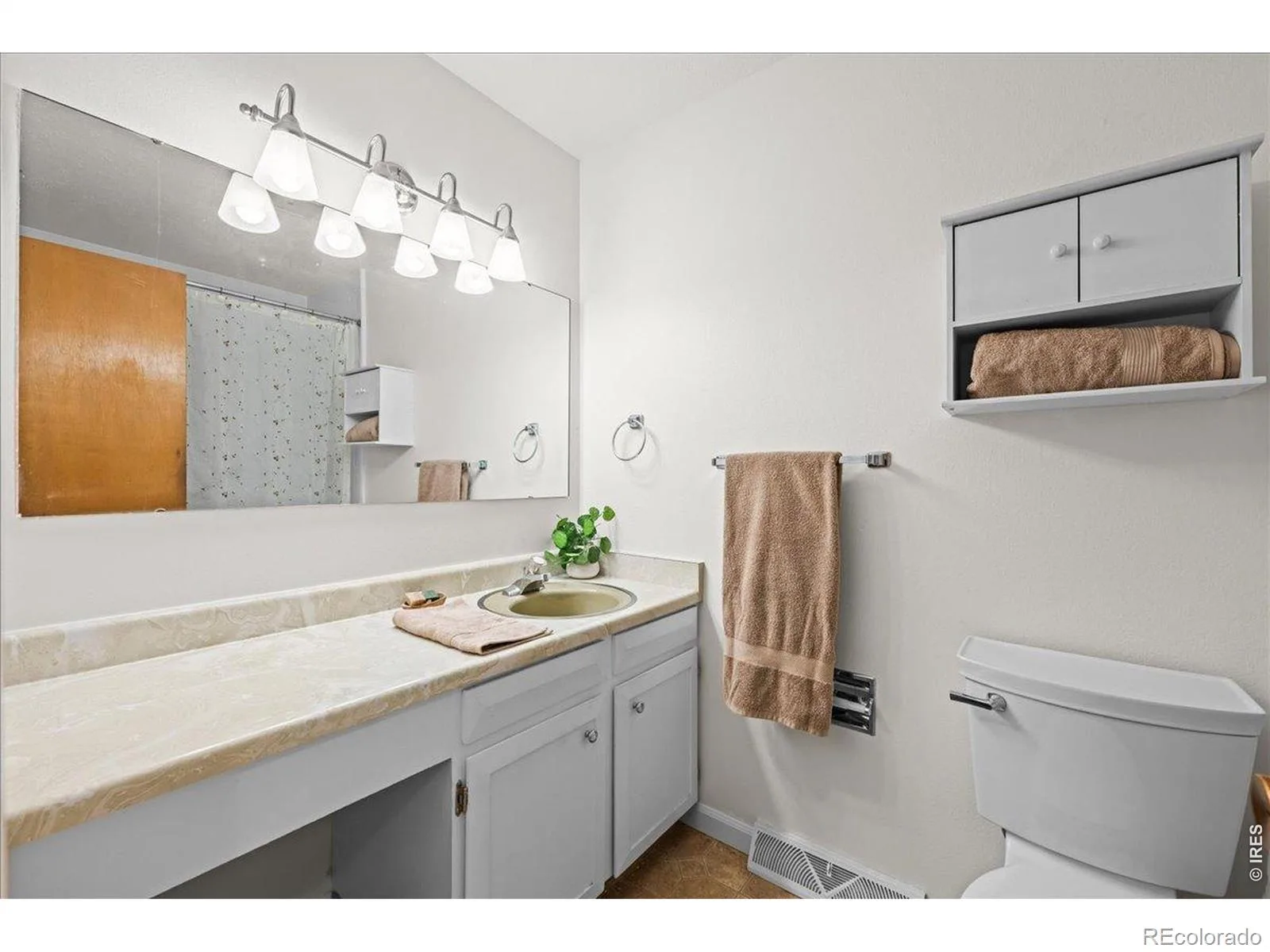 1312 Grays Peak Drive Longmont CO 80504 | MLS #RECIR1066895 08202026215755 1600 13