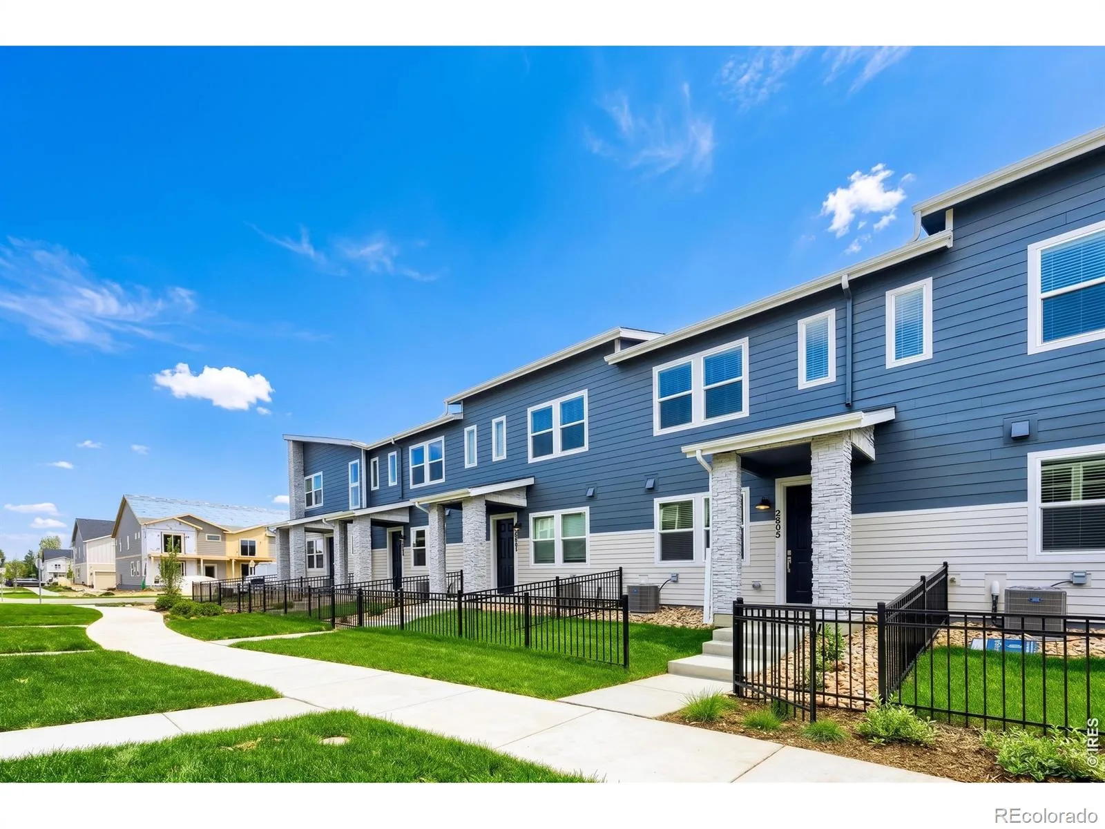 2833 Bear Springs Circle Longmont CO 80503 | MLS #RECIR1066910 08202026234626 1600 1