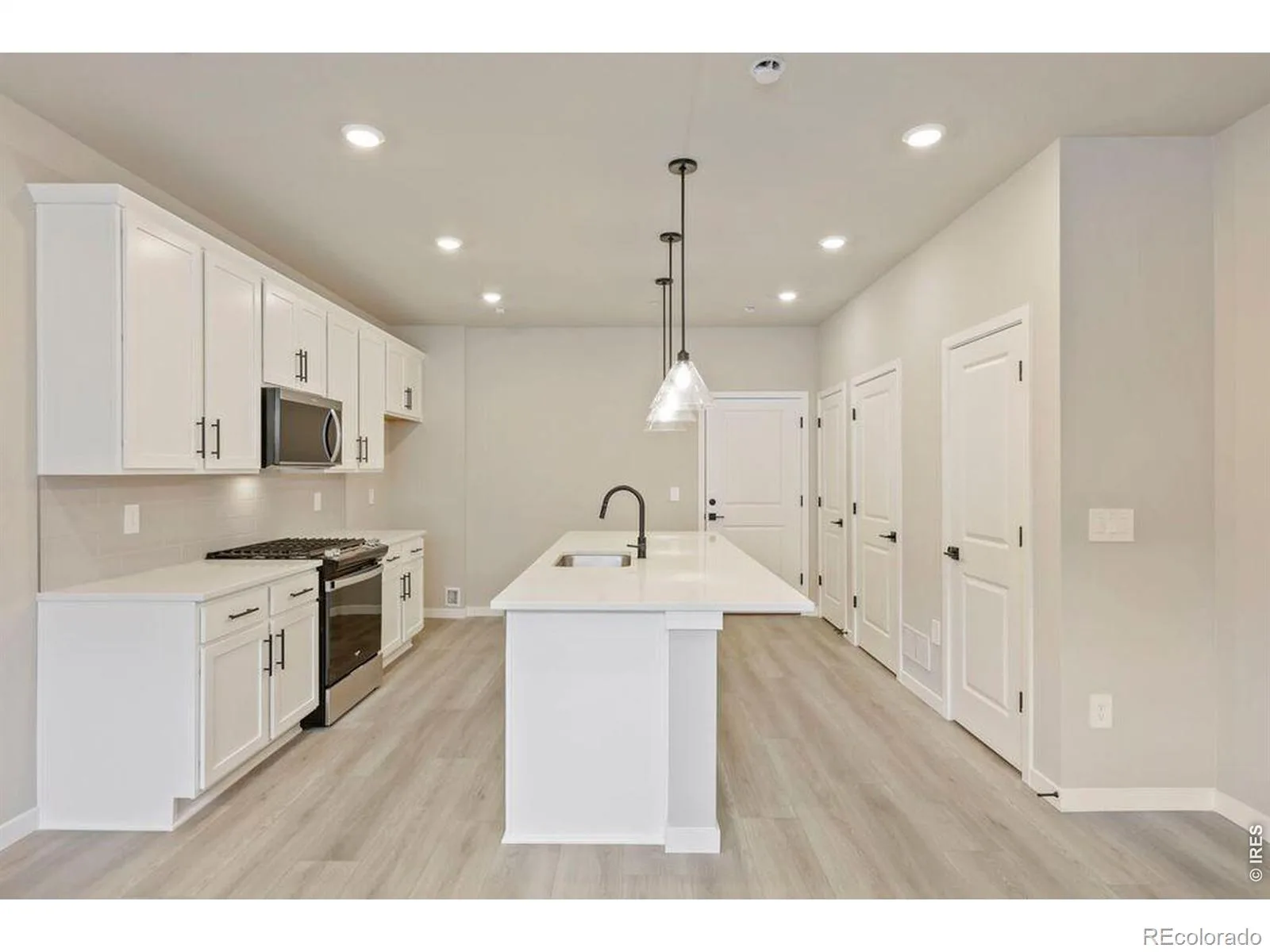 2833 Bear Springs Circle Longmont CO 80503 | MLS #RECIR1066910 08202026234626 1600 12
