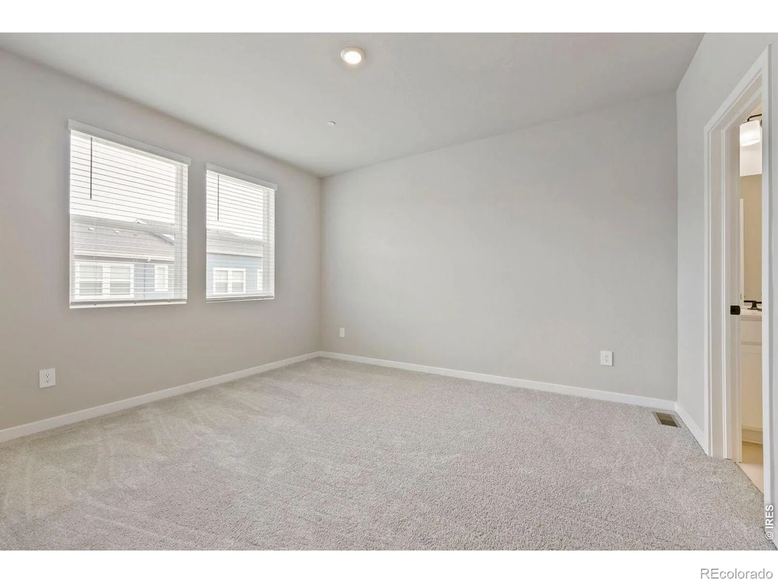 2833 Bear Springs Circle Longmont CO 80503 | MLS #RECIR1066910 08202026234626 1600 14