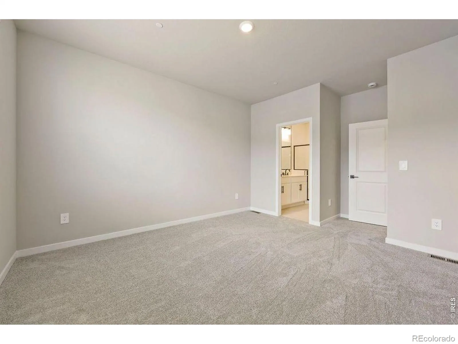 2833 Bear Springs Circle Longmont CO 80503 | MLS #RECIR1066910 08202026234626 1600 16
