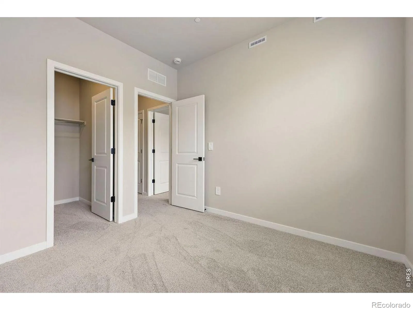 2833 Bear Springs Circle Longmont CO 80503 | MLS #RECIR1066910 08202026234626 1600 24