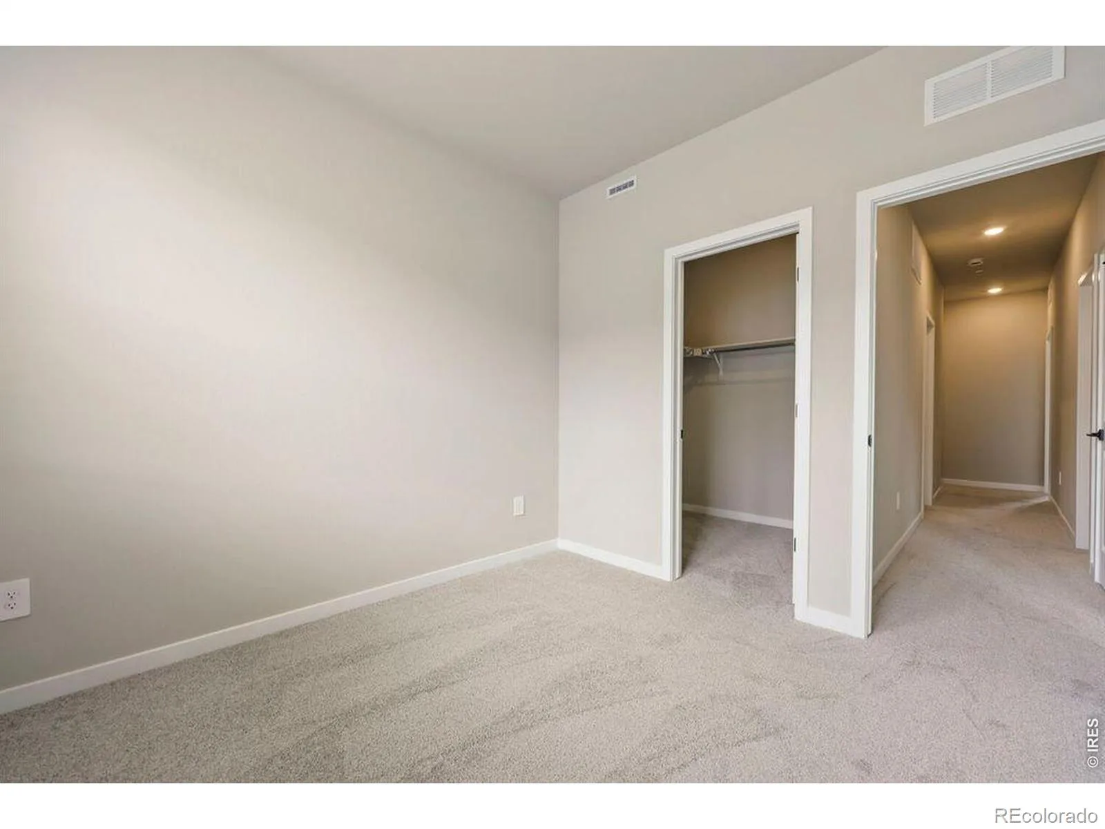 2833 Bear Springs Circle Longmont CO 80503 | MLS #RECIR1066910 08202026234626 1600 25