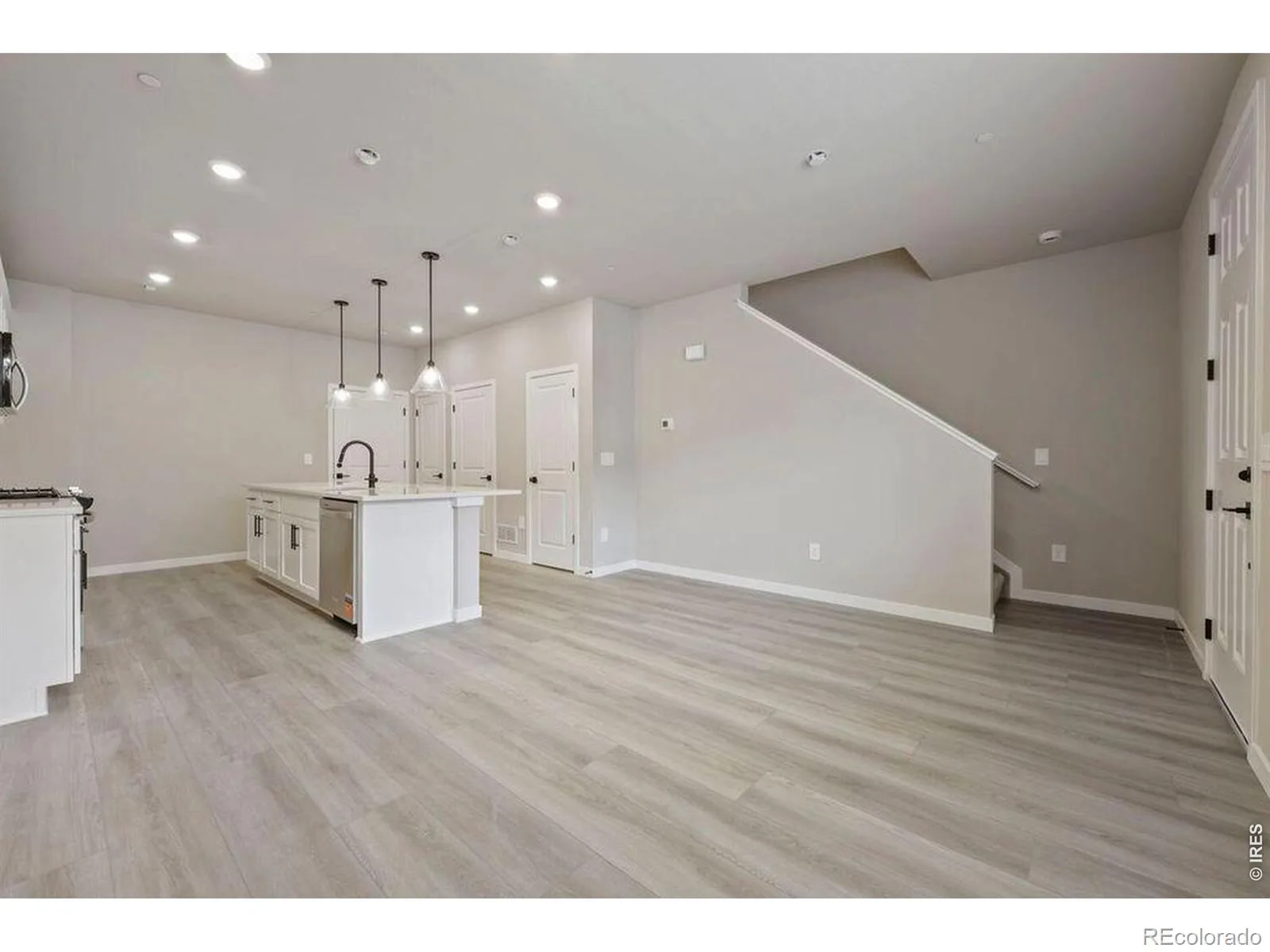2833 Bear Springs Circle Longmont CO 80503 | MLS #RECIR1066910 08202026234626 1600 5