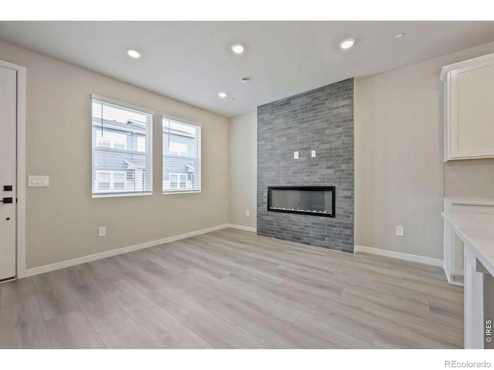 2833 Bear Springs Circle Longmont CO 80503 | MLS #RECIR1066910 08202026234626 1600 6