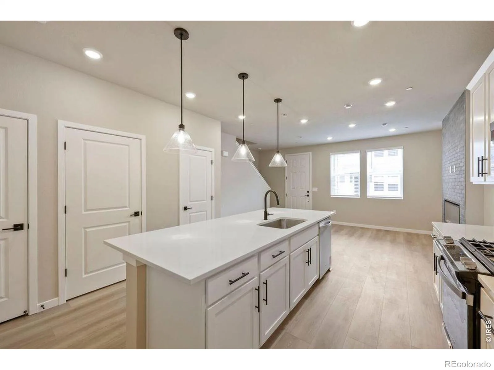 2833 Bear Springs Circle Longmont CO 80503 | MLS #RECIR1066910 08202026234626 1600 7