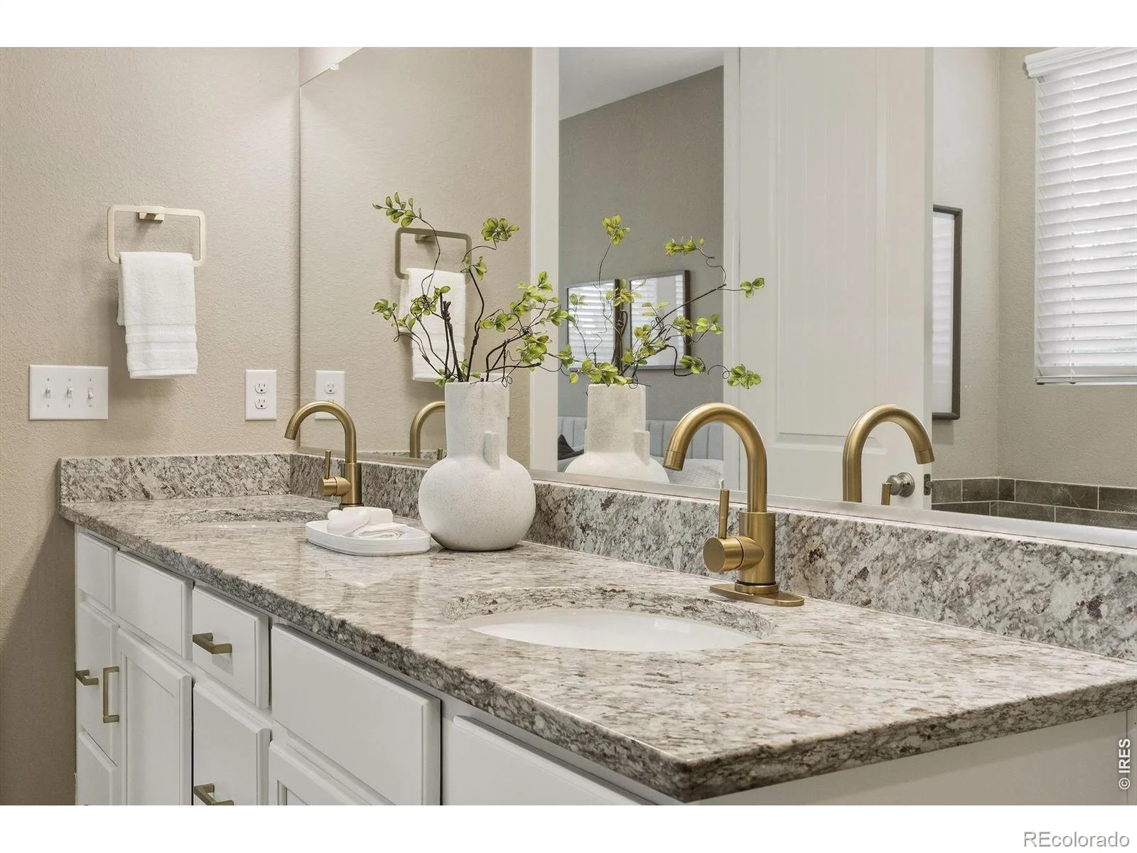 2029 Sicily Circle Longmont CO 80503 | MLS #RECIR1066958 08232026224637 1600 15