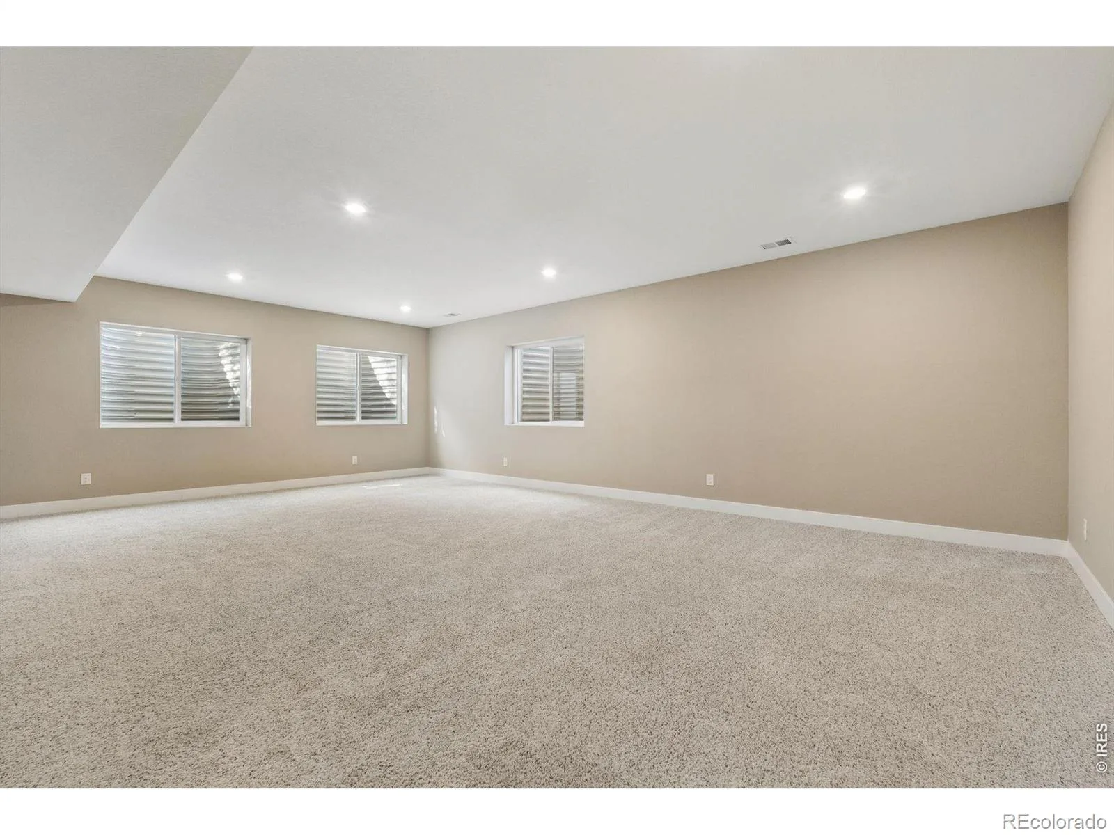 2029 Sicily Circle Longmont CO 80503 | MLS #RECIR1066958 08232026224637 1600 24