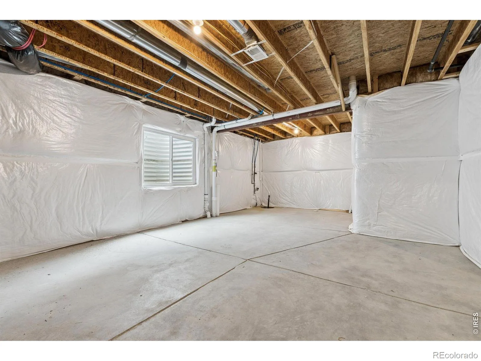 2029 Sicily Circle Longmont CO 80503 | MLS #RECIR1066958 08232026224637 1600 35