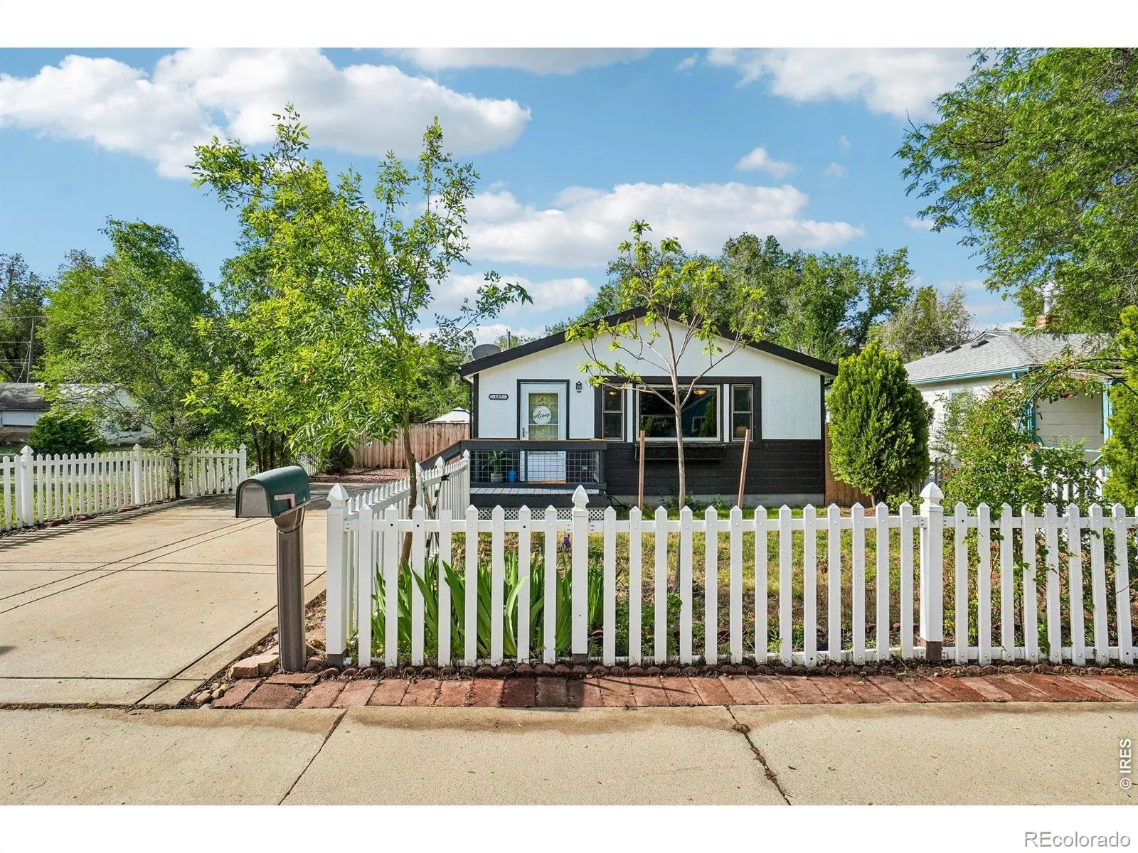 127 E Saint Clair Avenue Longmont CO 80504 | MLS #RECIR1066978 08222026003950 1600 1