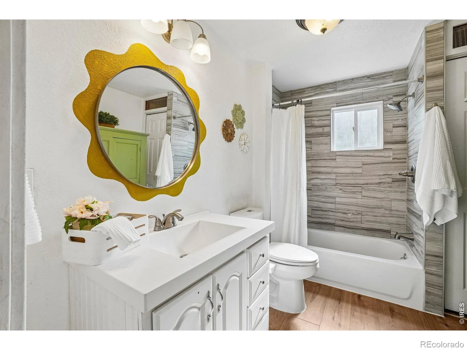127 E Saint Clair Avenue Longmont CO 80504 | MLS #RECIR1066978 08222026003950 1600 10