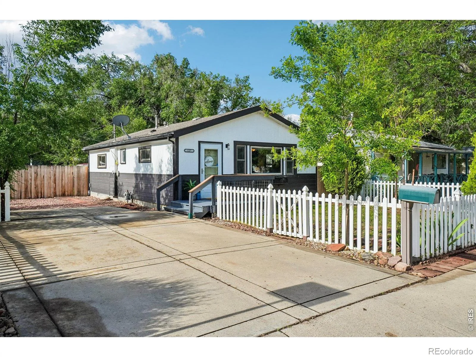 127 E Saint Clair Avenue Longmont CO 80504 | MLS #RECIR1066978 08222026003950 1600 24