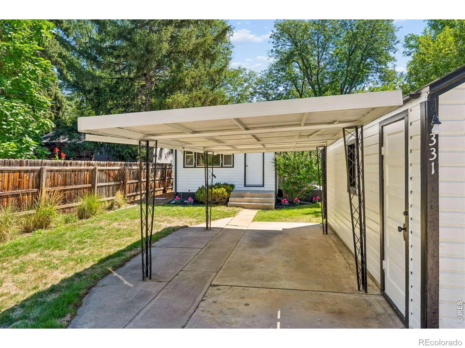 331 Francis Street Longmont CO 80501 | MLS #RECIR1067013 08212026223030 1600 25