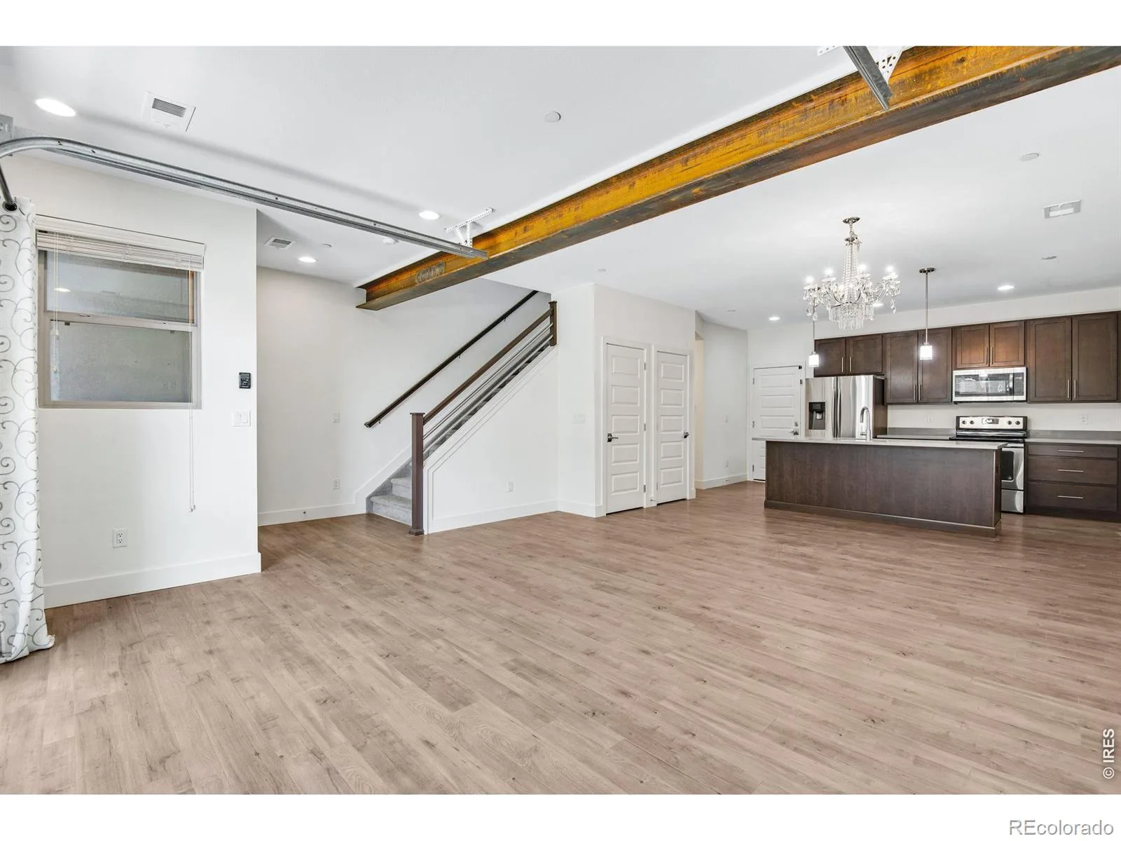 19570 E Sunset Circle Aurora CO 80015 | MLS #RECIR1067061 08222026202628 1600 11