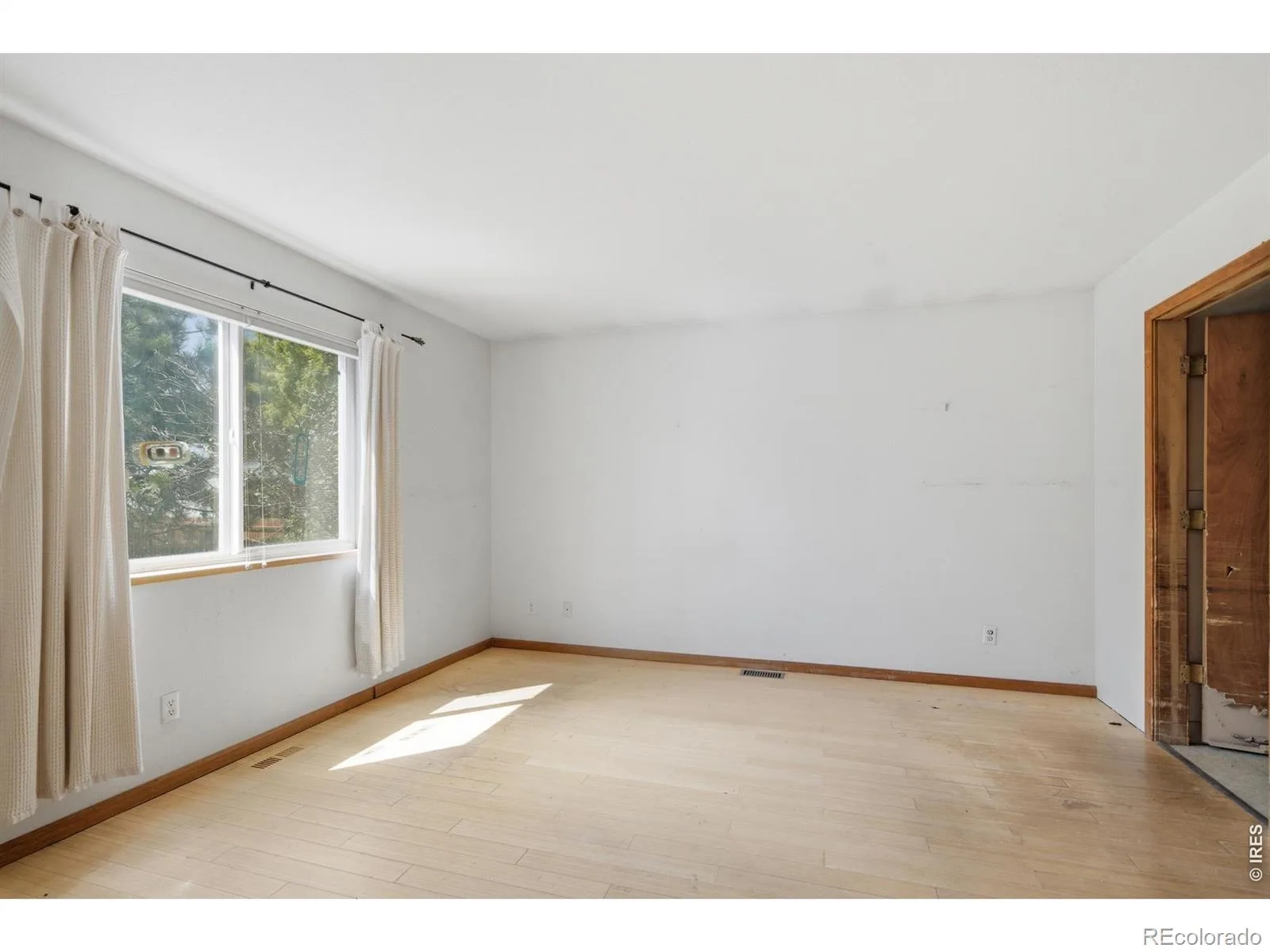 347 Walnut Drive Frederick CO 80530 | MLS #RECIR1067120 08252026175016 1600 18